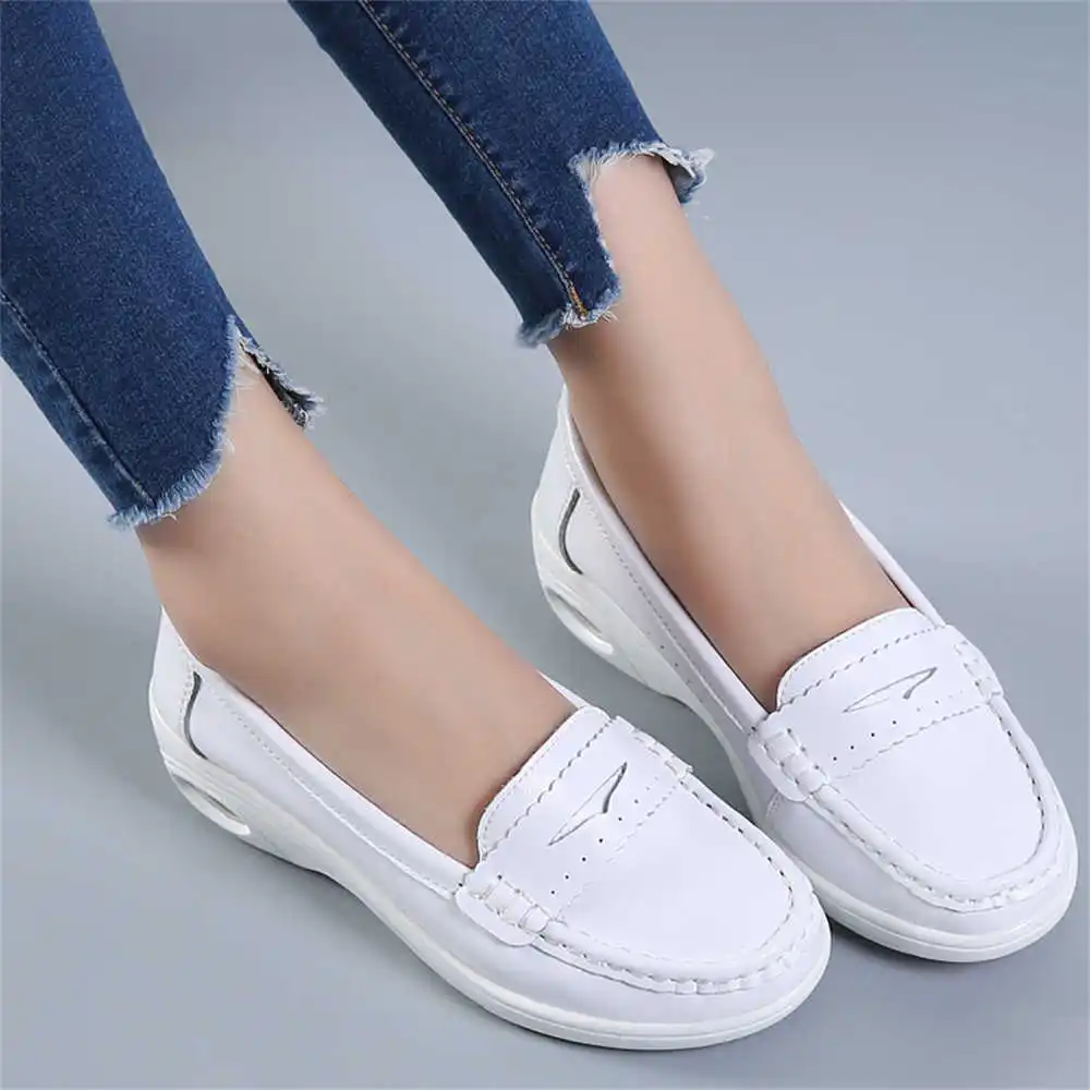 Useful Tech Accessories Gifts For Husband - Sepatu sol tebal SLIP ON latihan