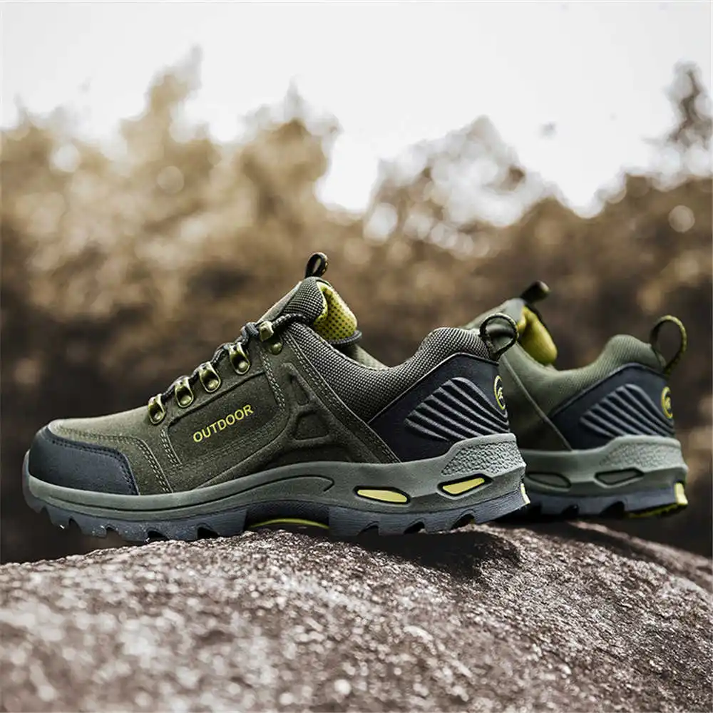 Useful Tech Accessories Gifts For Husband - Non-slip tenis Hiking bertali untuk pria