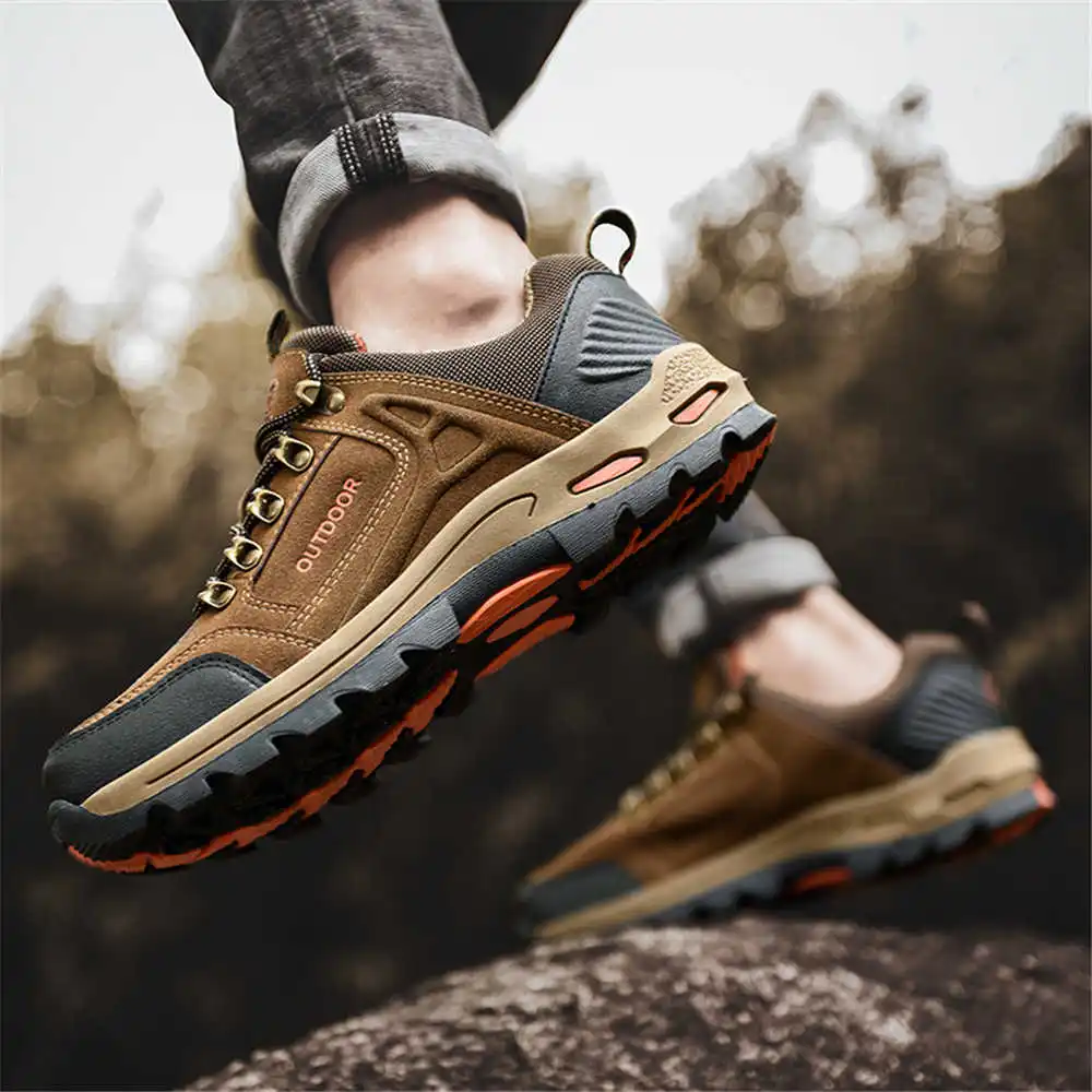 Non-slip tenis Hiking bertali  - Useful Tech Accessories Gifts For Husband ulasan dan harga