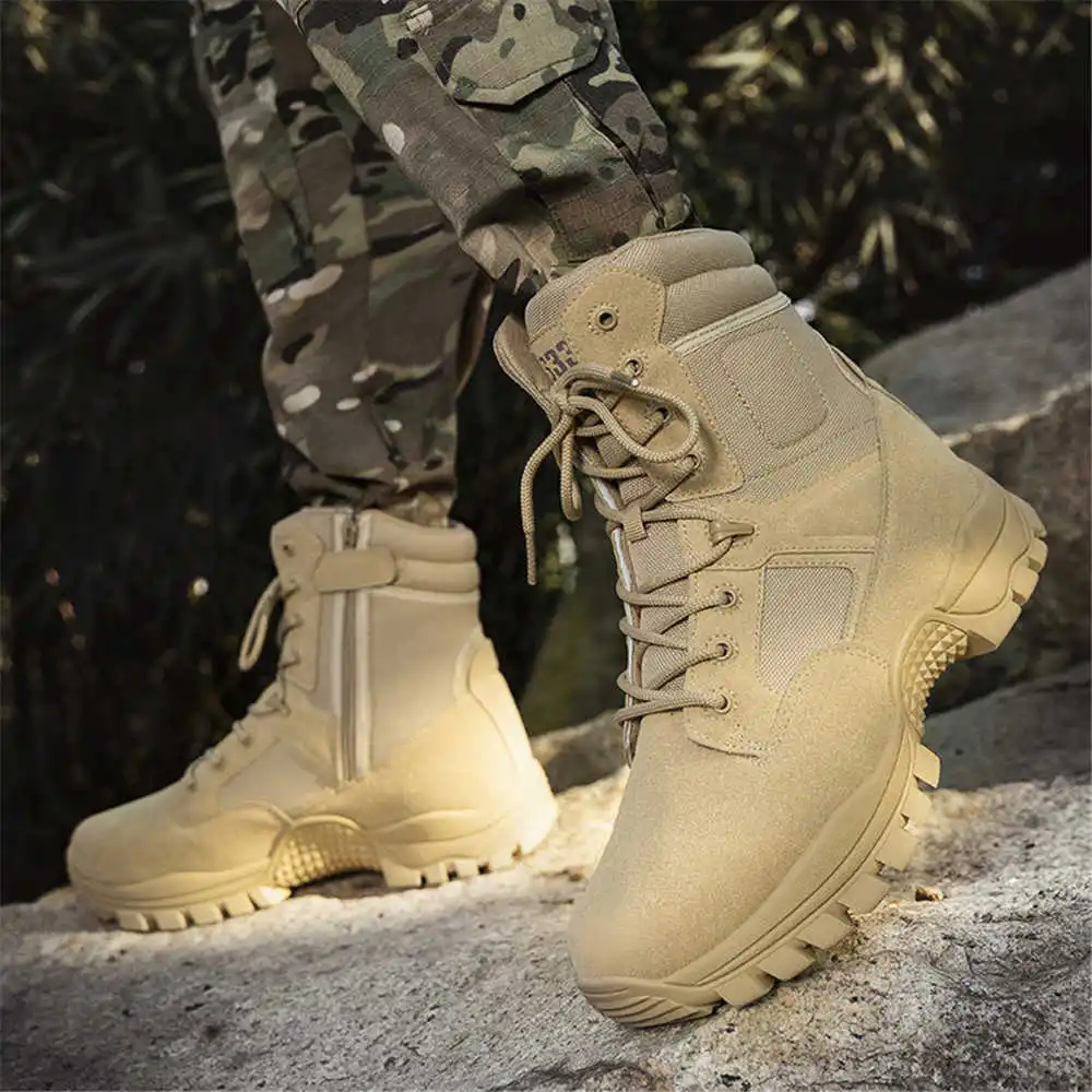 Sepatu boot kulit asli antisel - Useful Tech Accessories Gifts For Husband ulasan dan harga