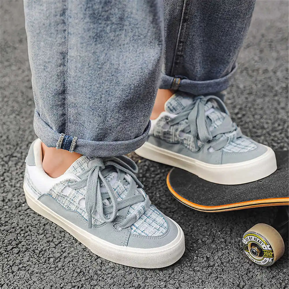Sepatu bot krem wanita, dengan - Useful Tech Accessories Gifts For Husband ulasan dan harga